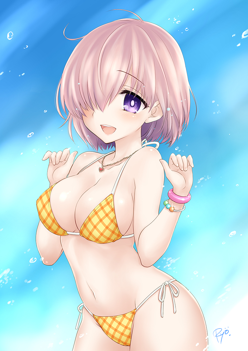 1girl bikini blue_background bracelet breasts cowboy_shot fate/grand_order fate_(series) gradient gradient_background hair_over_one_eye jewelry lavender_hair looking_at_viewer mash_kyrielight medium_breasts necklace open_mouth ozaki_mirai plaid plaid_bikini shielder_(fate/grand_order) short_hair side-tie_bikini smile solo swimsuit violet_eyes yellow_bikini