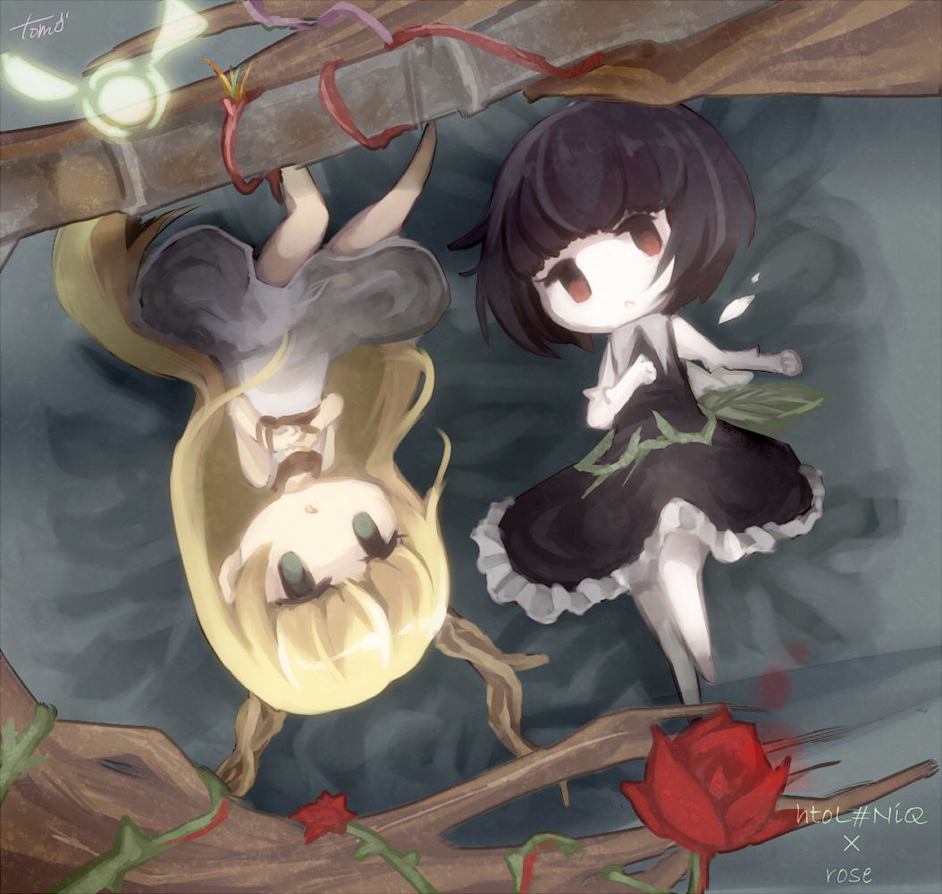 2girls artist_name black_dress black_hair blonde_hair cable commentary copyright_name dress flower from_above green_eyes hotaru_(htol#niq) htol#niq:_hotaru_no_nikki long_hair lying mion_(htol#niq) multiple_girls on_back plant red_eyes rose rose_(rose_to_tasogare_no_kojou) rose_to_tasogare_no_kojou short_hair thorns trutsmn very_long_hair vines white_dress