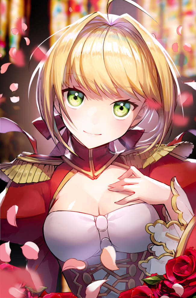 1girl ahoge blonde_hair breasts cleavage closed_mouth commentary_request epaulettes fate/extra fate_(series) green_eyes hair_ribbon light_smile looking_at_viewer medium_breasts nero_claudius_(fate) nero_claudius_(fate)_(all) petals red_ribbon ribbon riri_(artist) short_hair smile solo upper_body