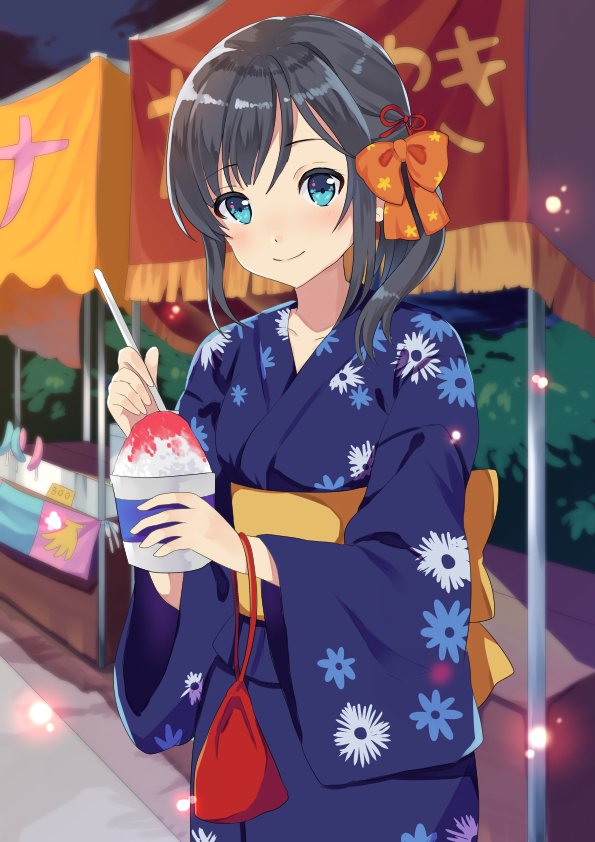 1girl bag black_hair blue_eyes bow floral_print hair_bow japanese_clothes kimono looking_at_viewer moe2018 orange_bow original shaved_ice smile solo spoon stall standing wide_sleeves yuikosoba yukata