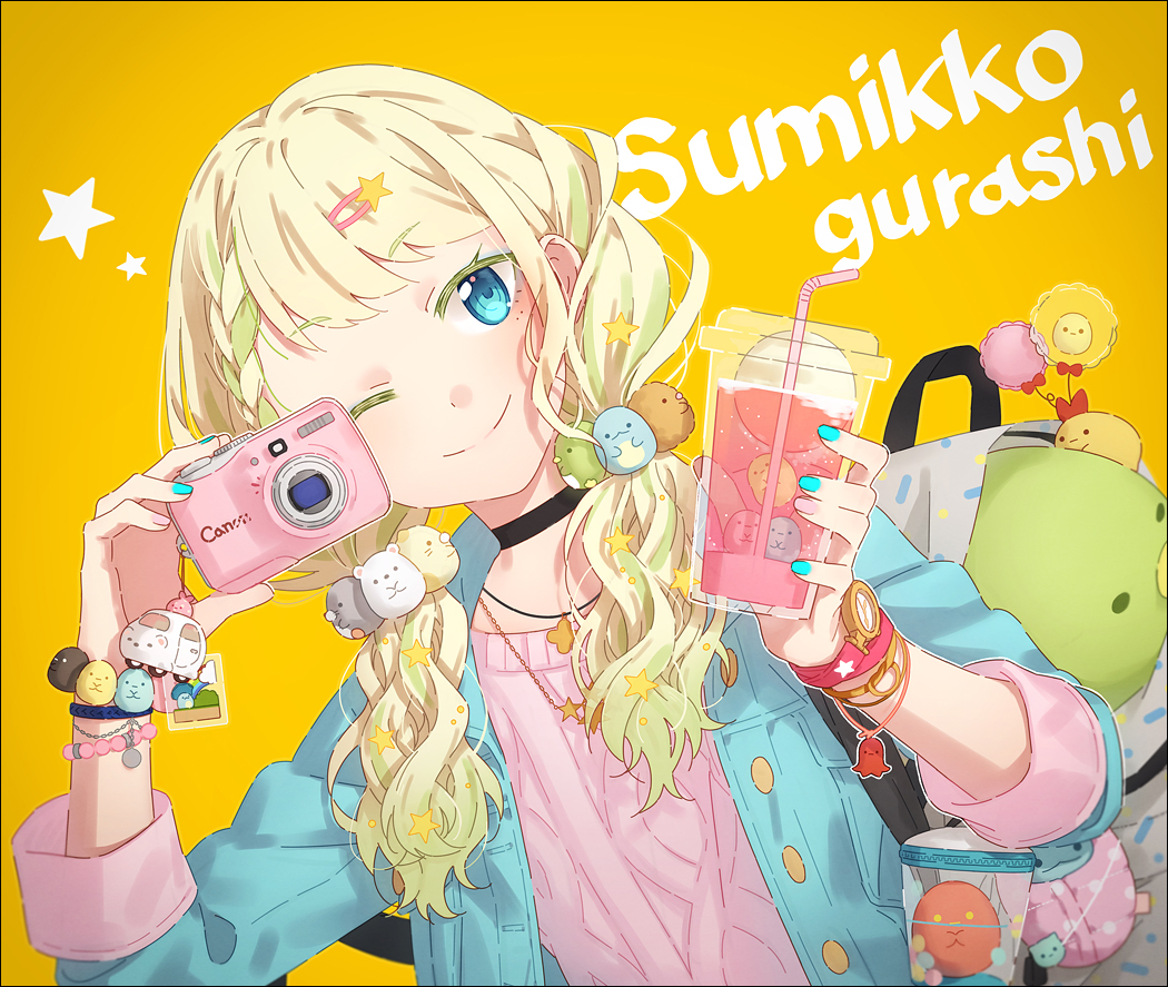 1girl ;) aran_sweater backpack bag bangs bendy_straw black_choker blonde_hair blue_eyes blue_jacket camera charm_(object) choker closed_mouth cup drink drinking_straw eyebrows_visible_through_hair gradient_hair green_hair hair_ornament hairclip hakusai_(tiahszld) holding holding_camera holding_cup jacket leaning_to_the_side long_hair long_sleeves low_twintails multicolored_hair one_eye_closed open_clothes open_jacket orange_background original pink_sweater plastic_cup polka_dot simple_background smile star star_hair_ornament sweater twintails watch watch