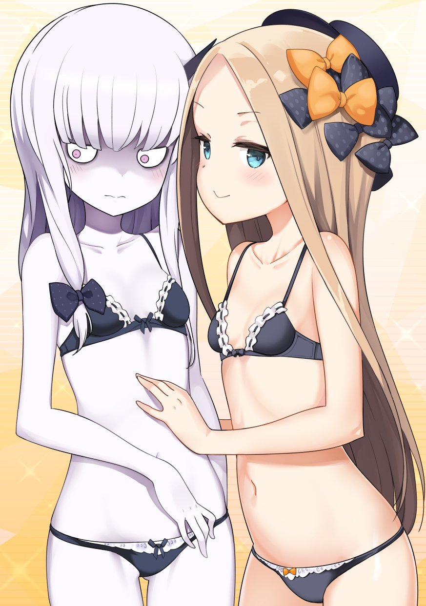 2girls abigail_williams_(fate/grand_order) arm_at_side bangs bell_(oppore_coppore) black_bra black_panties blue_eyes bow bow_panties bra breasts closed_mouth cowboy_shot fate/grand_order fate_(series) gluteal_fold hair_bow hand_on_another's_stomach highres lavinia_whateley_(fate/grand_order) light_brown_hair long_hair looking_away multiple_girls navel panties parted_bangs purple_skin ribbon-trimmed_bra sidelocks small_breasts smile underwear underwear_only