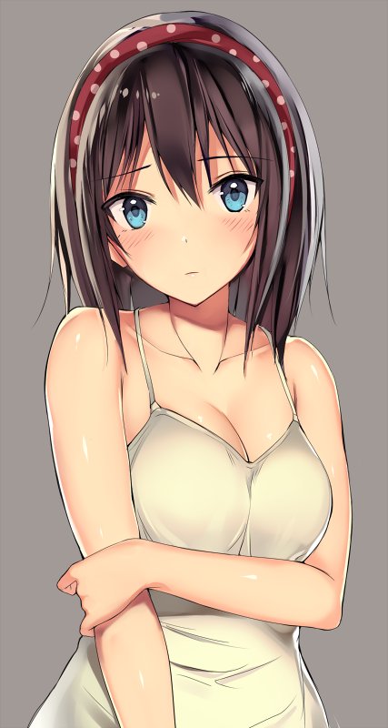 1girl bangs bare_arms bare_shoulders blue_eyes blush breasts brown_hair camisole cleavage closed_mouth collarbone grey_background hairband hand_on_own_arm kureha_(ironika) looking_at_viewer medium_breasts medium_hair original polka_dot polka_dot_hairband red_hairband shiny shiny_skin simple_background solo spaghetti_strap upper_body