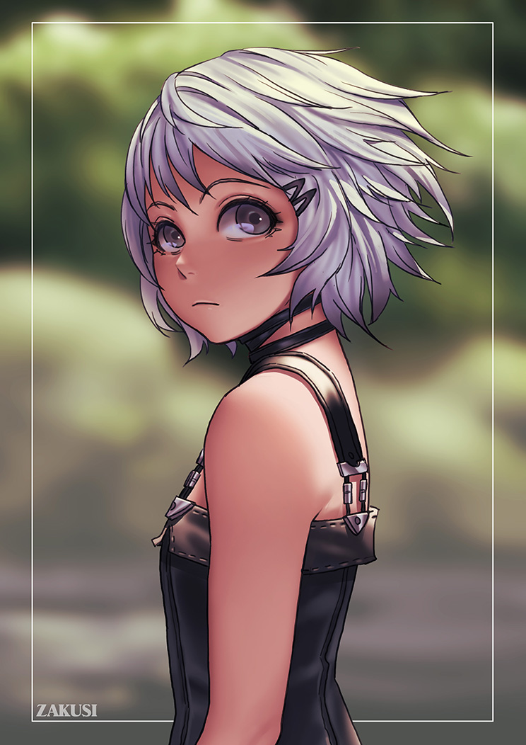 1girl artist_name blurry blurry_background closed_mouth depth_of_field grey_eyes grey_hair hair_ornament hairclip looking_at_viewer looking_back original short_hair solo upper_body zakusi