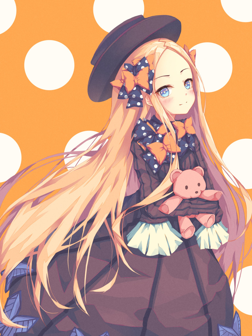 1girl abigail_williams_(fate/grand_order) bangs black_bow black_dress black_hat blonde_hair blue_eyes blush bow butterfly closed_mouth dress fate/grand_order fate_(series) forehead h2o_(dfo) hair_bow hat long_hair long_sleeves looking_at_viewer object_hug orange_background orange_bow parted_bangs polka_dot polka_dot_background polka_dot_bow sleeves_past_fingers sleeves_past_wrists smile solo stuffed_animal stuffed_toy teddy_bear very_long_hair