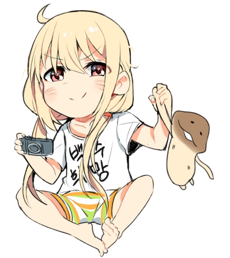 1girl ahoge barefoot blonde_hair blush boyshorts chibi closed_mouth clothes_writing commentary_request futaba_anzu handheld_game_console holding idolmaster idolmaster_cinderella_girls indian_style korean korean_commentary long_hair looking_at_viewer low-tied_long_hair playstation_portable red_eyes shirt short_sleeves sitting smile solo tuxedo_de_cat very_long_hair whisker_markings white_shirt