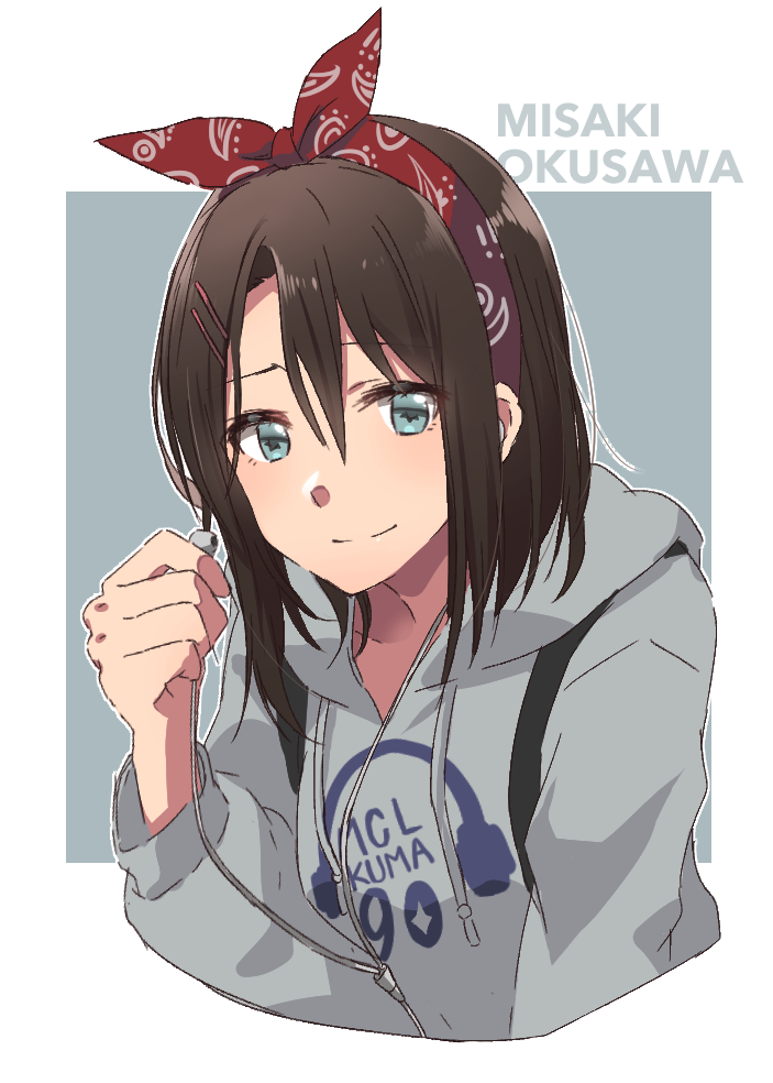 1girl bang_dream! bow brown_hair character_name closed_mouth clothes_writing earphones earphones green_eyes grey_background hair_between_eyes hair_bow hair_ornament hairband hairclip hand_up hood hood_down hoodie long_sleeves looking_at_viewer okusawa_misaki red_bow rinto_(rint_rnt) simple_background smile solo upper_body