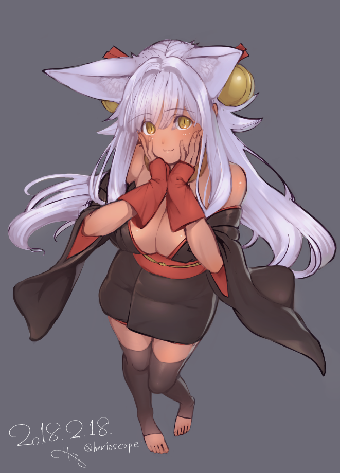 1girl animal_ears arm_warmers bangs bare_shoulders barefoot bell black_kimono black_legwear blush breasts cleavage dark_skin dated detached_sleeves eyebrows_visible_through_hair fox_ears from_above grey_background hair_bell hair_ornament hands_on_own_cheeks hands_on_own_face heriwo_(haraheridou) japanese_clothes jingle_bell kimono large_breasts long_hair long_sleeves looking_at_viewer looking_up original simple_background slit_pupils tareme thigh-highs toeless_legwear toes twitter_username very_long_hair violet_eyes wide_sleeves yellow_eyes zettai_ryouiki