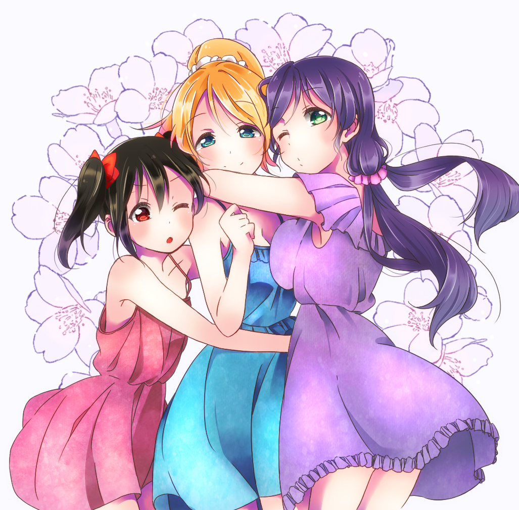 3girls ;o ayase_eli bangs black_hair blonde_hair blue_dress blue_eyes bow clenched_hand commentary_request dress floral_print frilled_dress frills girl_sandwich green_eyes hair_bow half-closed_eyes hand_up hiichan hug long_hair looking_at_viewer looking_back love_live! love_live!_school_idol_project low_twintails multiple_girls one_eye_closed pink_dress ponytail purple_dress purple_hair purple_scrunchie red_bow red_eyes sandwiched scrunchie short_sleeves spaghetti_strap toujou_nozomi twintails white_scrunchie yazawa_nico