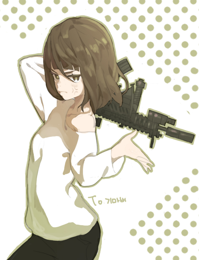 1girl anger_vein assault_rifle bangs black_pants blunt_bangs brown_hair closed_mouth contrapposto cowboy_shot doremi from_side green_eyes gun hair_between_eyes hand_up holding holding_weapon long_sleeves off_shoulder original pants polka_dot rifle shirt short_hair solo weapon weapon_request white_shirt