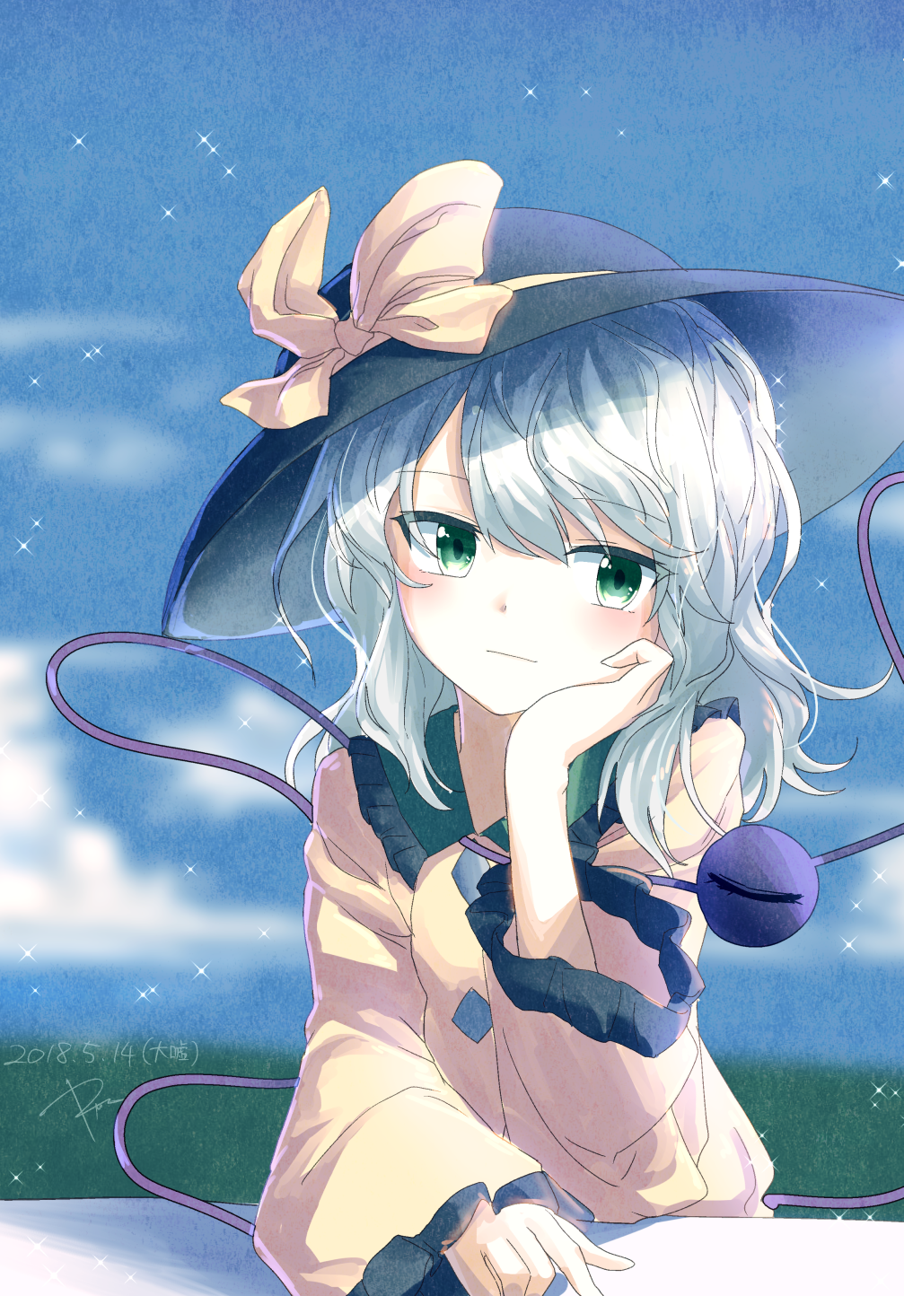 1girl black_hat dated frilled_shirt_collar frilled_sleeves frills green_eyes hat hat_ribbon highres kisamu_(ksmz) komeiji_koishi long_hair long_sleeves ribbon shirt signature silver_hair solo third_eye touhou wide_sleeves yellow_ribbon yellow_shirt