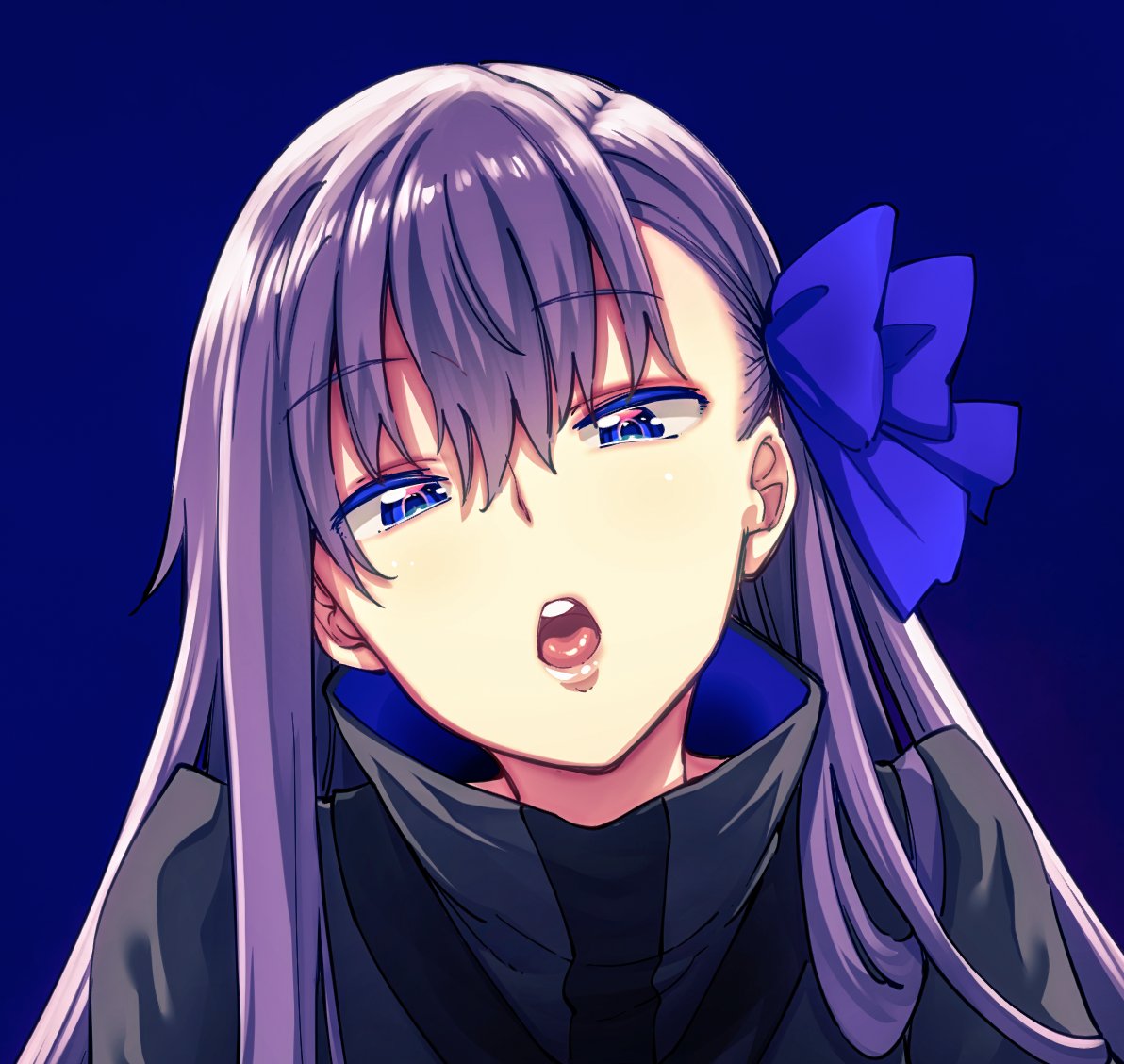 1girl akino_sora black_dress blue_background blue_bow blue_eyes bow commentary_request dress eyebrows_visible_through_hair fate/extra fate/extra_ccc fate_(series) hair_between_eyes hair_bow half-closed_eyes head_tilt long_hair looking_at_viewer matou_sakura meltlilith open_mouth purple_hair round_teeth simple_background solo teeth tongue upper_body