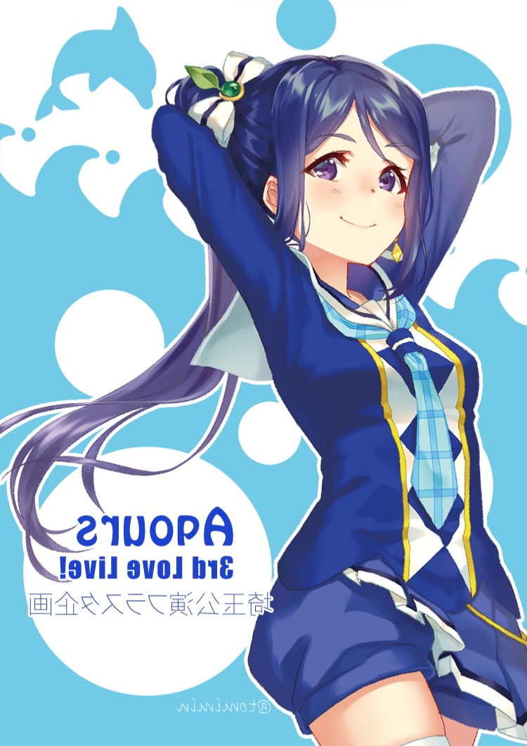 1girl arms_behind_head arms_up blue_hair blue_neckwear blue_shorts bow commentary_request dolphin_print earrings group_name hair_bow hair_ornament jewelry leaf_hair_ornament long_ponytail looking_at_viewer love_live! love_live!_sunshine!! matsuura_kanan mirai_no_bokura_wa_shitteru_yo necktie outline plaid_neckwear ponytail purple_eyes short_shorts shorts sidelocks smile solo tomiwo twitter_username white_outline