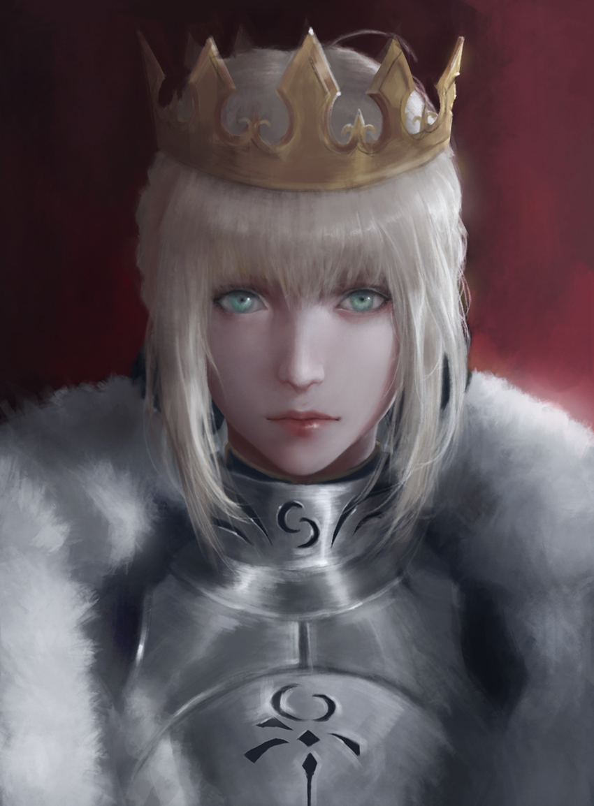 1girl artoria_pendragon_(all) bangs blonde_hair breastplate crown fate_(series) fur_trim green_eyes hair_between_eyes lips looking_at_viewer portrait red_background saber sidelocks solo viet_le_quoc