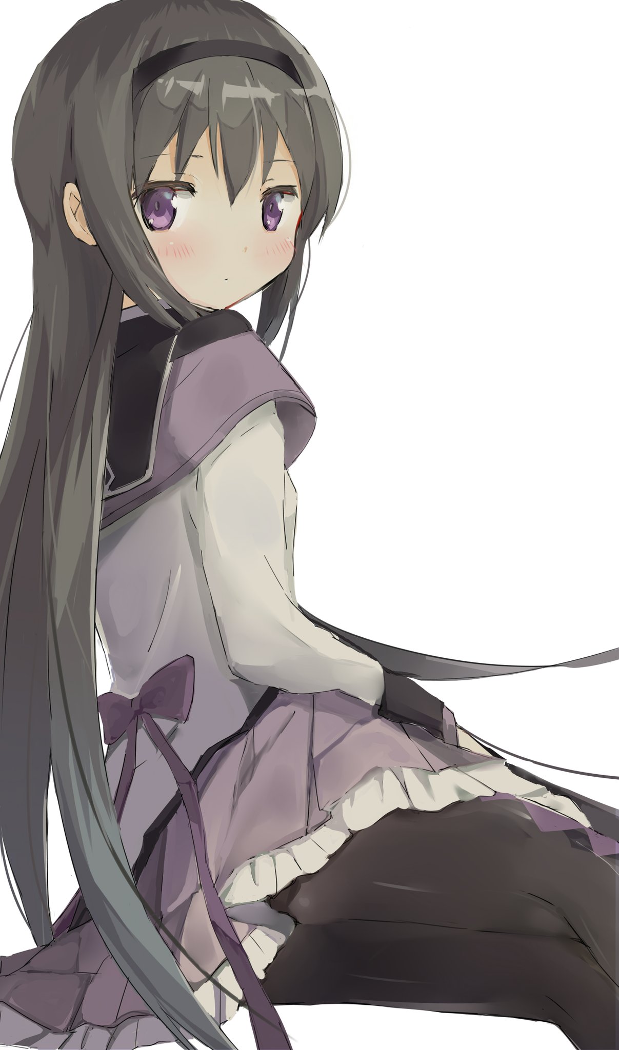 1girl akemi_homura black_hair black_hairband black_legwear bow hairband highres long_sleeves looking_back magical_girl mahou_shoujo_madoka_magica pantyhose purple_bow solo tsubaki_(tatajd) violet_eyes