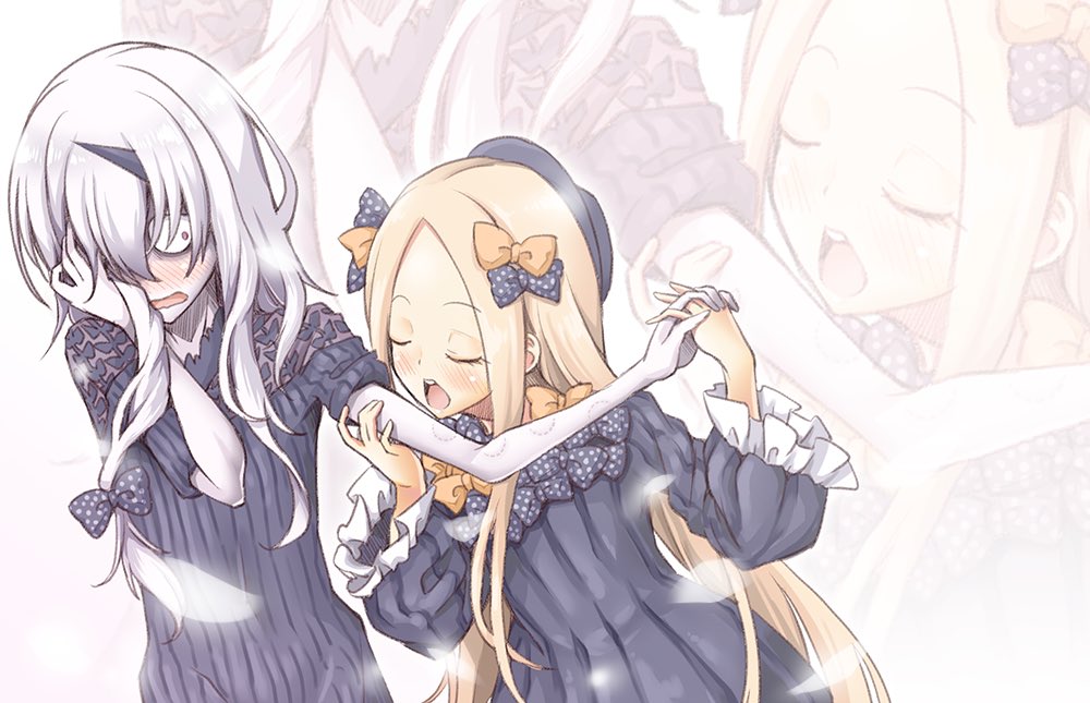 2girls abigail_williams_(fate/grand_order) albino bangs bite_mark black_bow black_hat blonde_hair blush bow closed_eyes commentary_request dress fate/grand_order fate_(series) hair_bow hand_holding hand_on_own_face hat horn imminent_bite interlocked_fingers lavinia_whateley_(fate/grand_order) long_hair long_sleeves looking_at_another multiple_girls open_mouth orange_bow pale_skin parted_bangs pink_eyes polka_dot polka_dot_bow ribbed_dress white_hair yamazaki_kana yuri