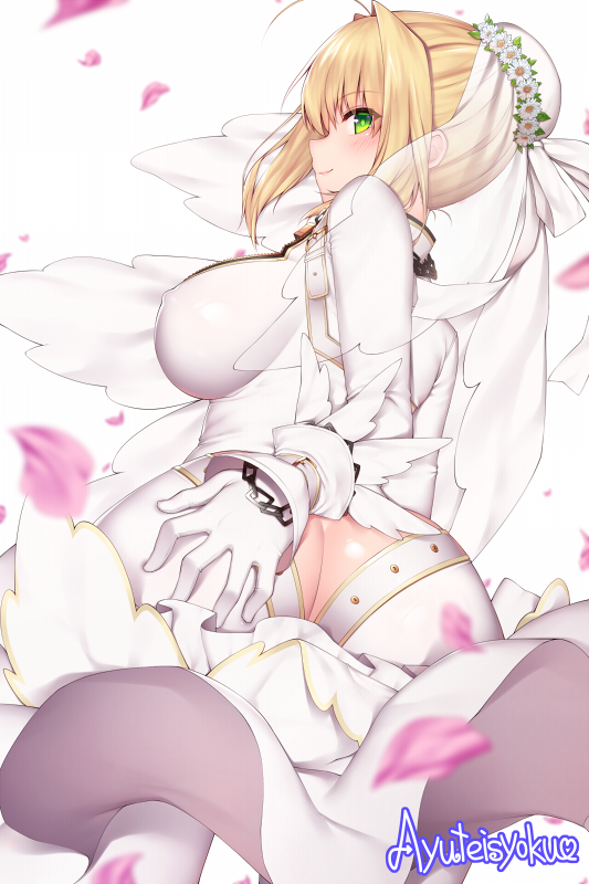 1girl ahoge ass back bangs belt blonde_hair blush bodysuit breasts bridal_veil butt_crack chains dress fate/extra fate/extra_ccc fate_(series) flower gloves green_eyes hair_bun hair_intakes hand_on_ass head_wreath large_breasts looking_back loose_belt nero_claudius_(bride)_(fate) nero_claudius_(fate)_(all) petals simple_background smile solo veil white_background white_bodysuit white_dress white_gloves xayux