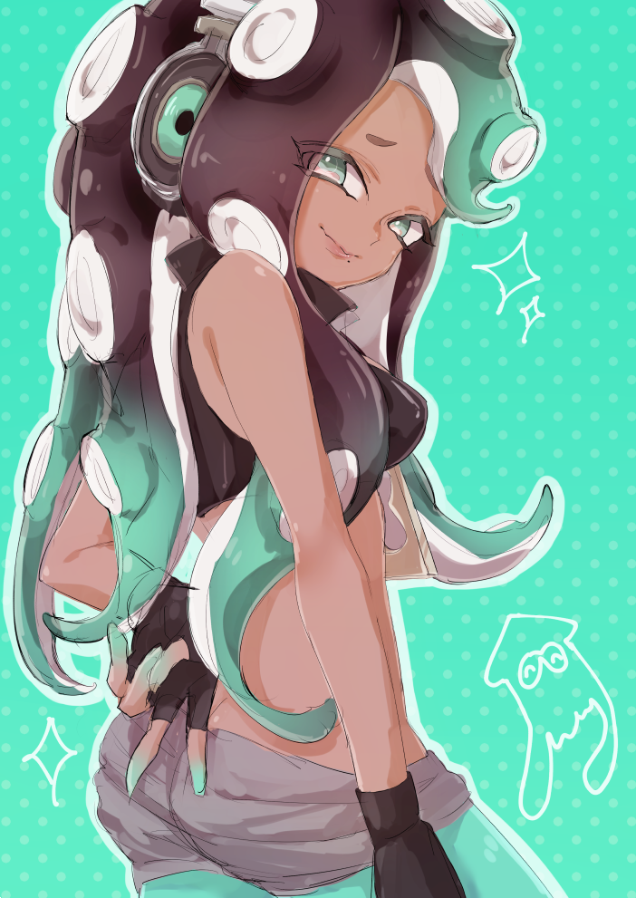 1girl ass black_gloves black_hair black_shorts black_skin breasts butt_crack cephalopod_eyes closed_mouth commentary_request cowboy_shot crop_top emblem eyes_visible_through_hair fingerless_gloves from_side gloves gradient_hair green_background green_hair green_legwear honotai iida_(splatoon) long_hair looking_at_viewer looking_back mole mole_under_mouth multicolored multicolored_hair multicolored_skin octarian pantyhose pantyhose_under_shorts polka_dot polka_dot_background shorts smile solo sparkle splatoon splatoon_2 squid standing suction_cups tentacle_hair v zipper_pull_tab