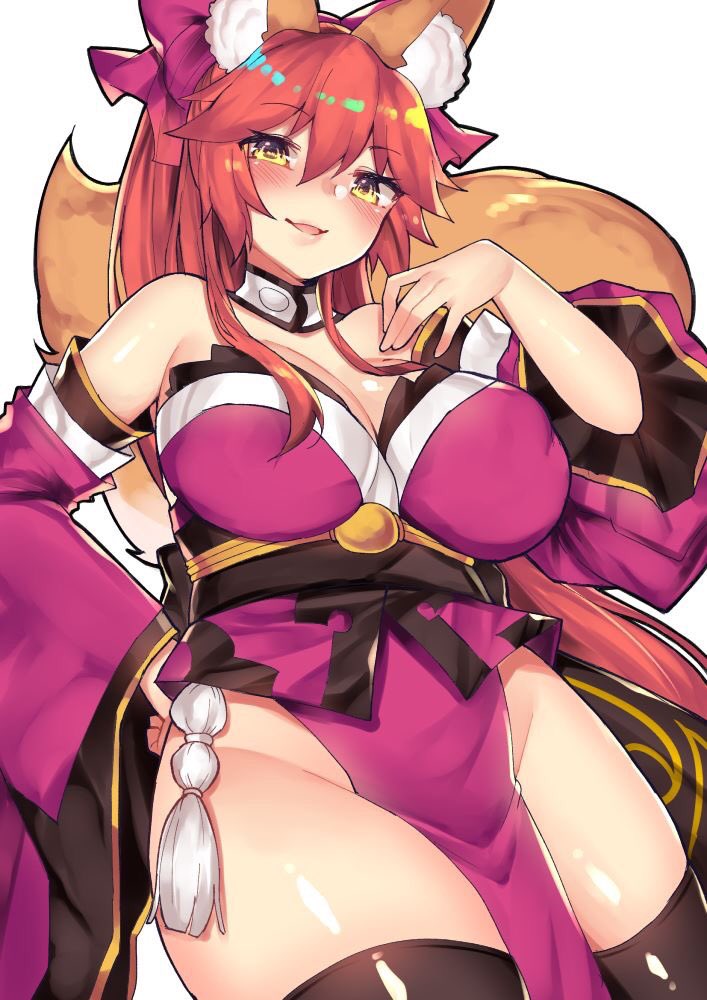 1girl alternate_color animal_ears bow breasts eyebrows_visible_through_hair fate/extra fate/grand_order fate_(series) fox_ears fox_tail hair_bow japanese_clothes large_breasts long_hair looking_down open_mouth osiimi parted_lips pink_hair simple_background smile solo tail tamamo_(assassin)_(fate) tamamo_(fate)_(all) white_background yellow_eyes