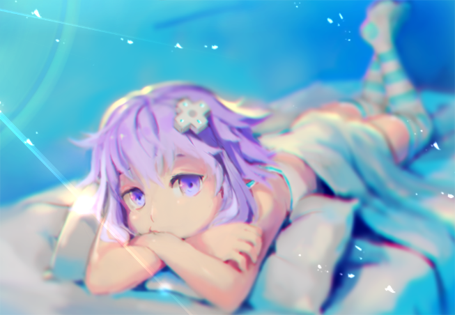 1girl bed blurry blurry_background d-pad d-pad_hair_ornament depth_of_field hair_ornament looking_at_viewer neptune_(choujigen_game_neptune) neptune_(series) purple_hair segamark short_hair smile solo striped striped_legwear thigh-highs violet_eyes