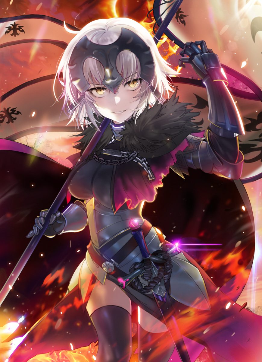 1girl ahoge armor armored_dress bangs black_armor black_dress black_legwear breasts chains collar dress embers fate/grand_order fate_(series) faulds fire flag fur_trim gauntlets grin hair_between_eyes hand_up headpiece highres jeanne_d'arc_(alter)_(fate) jeanne_d'arc_(fate)_(all) large_breasts light_particles looking_at_viewer metal_collar naisho_na_zuku_doori pale_skin plackart sheath short_hair silver_hair smile solo sword thighs vambraces weapon yellow_eyes