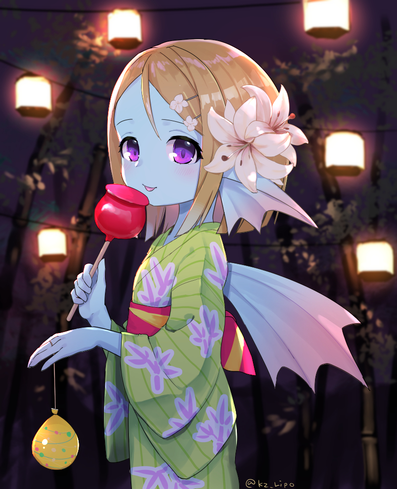 1girl bamboo blonde_hair blue_skin blurry blurry_background blush candy_apple closed_mouth dragon_quest dragon_quest_x fins flat_chest flower food from_side green_kimono hair_flower hair_ornament hairclip head_fins holding japanese_clothes kimono kz_ripo lantern lily_(flower) long_sleeves medium_hair night obi outdoors sash smile solo somya_(dq10) tongue tongue_out twitter_username violet_eyes weddie_(dq10) white_flower wide_sleeves