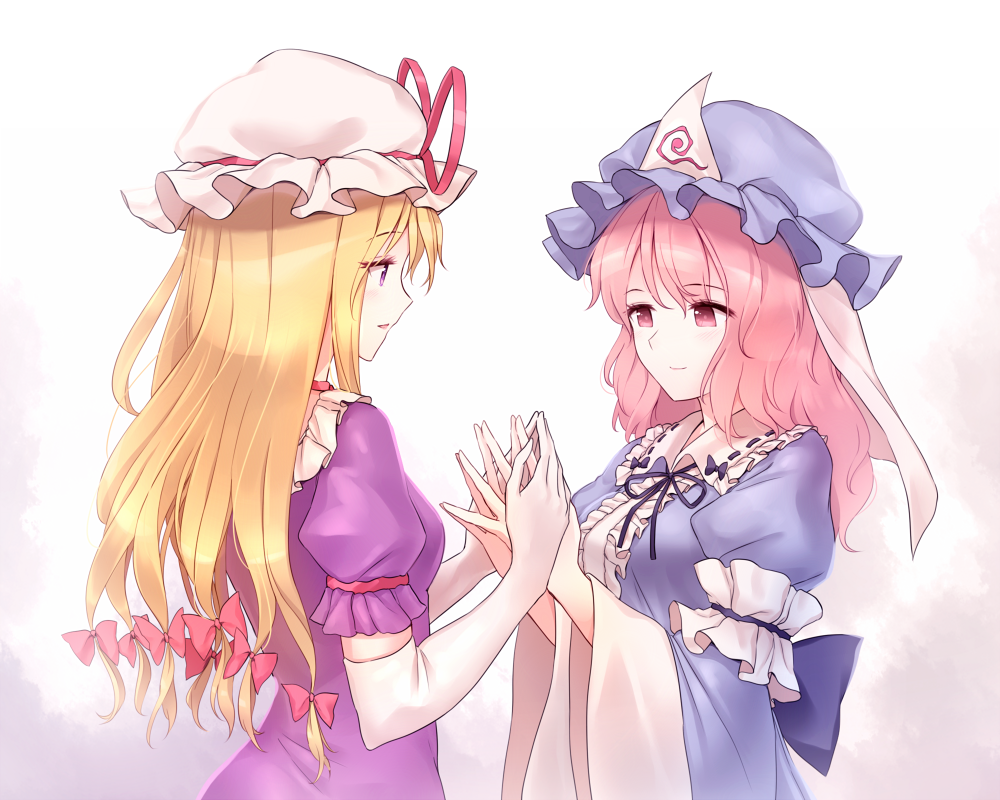 2girls arm_garter blonde_hair blue_bow blue_hat blue_neckwear blue_ribbon bow breasts center_frills collar commentary dress elbow_gloves eye_contact eyebrows_visible_through_hair eyes_visible_through_hair frilled_collar frills from_behind gloves hair_bow hair_ribbon hand_holding hat hat_ribbon japanese_clothes juliet_sleeves kimono long_hair long_sleeves looking_at_another medium_breasts minust mob_cap multiple_girls neck_ribbon own_hands_together parted_lips pink_eyes pink_hair profile puffy_short_sleeves puffy_sleeves purple_dress red_bow red_ribbon ribbon ribbon_trim saigyouji_yuyuko short_sleeves simple_background smile steepled_fingers touhou triangular_headpiece upper_body veil violet_eyes white_gloves white_hair wide_sleeves yakumo_yukari