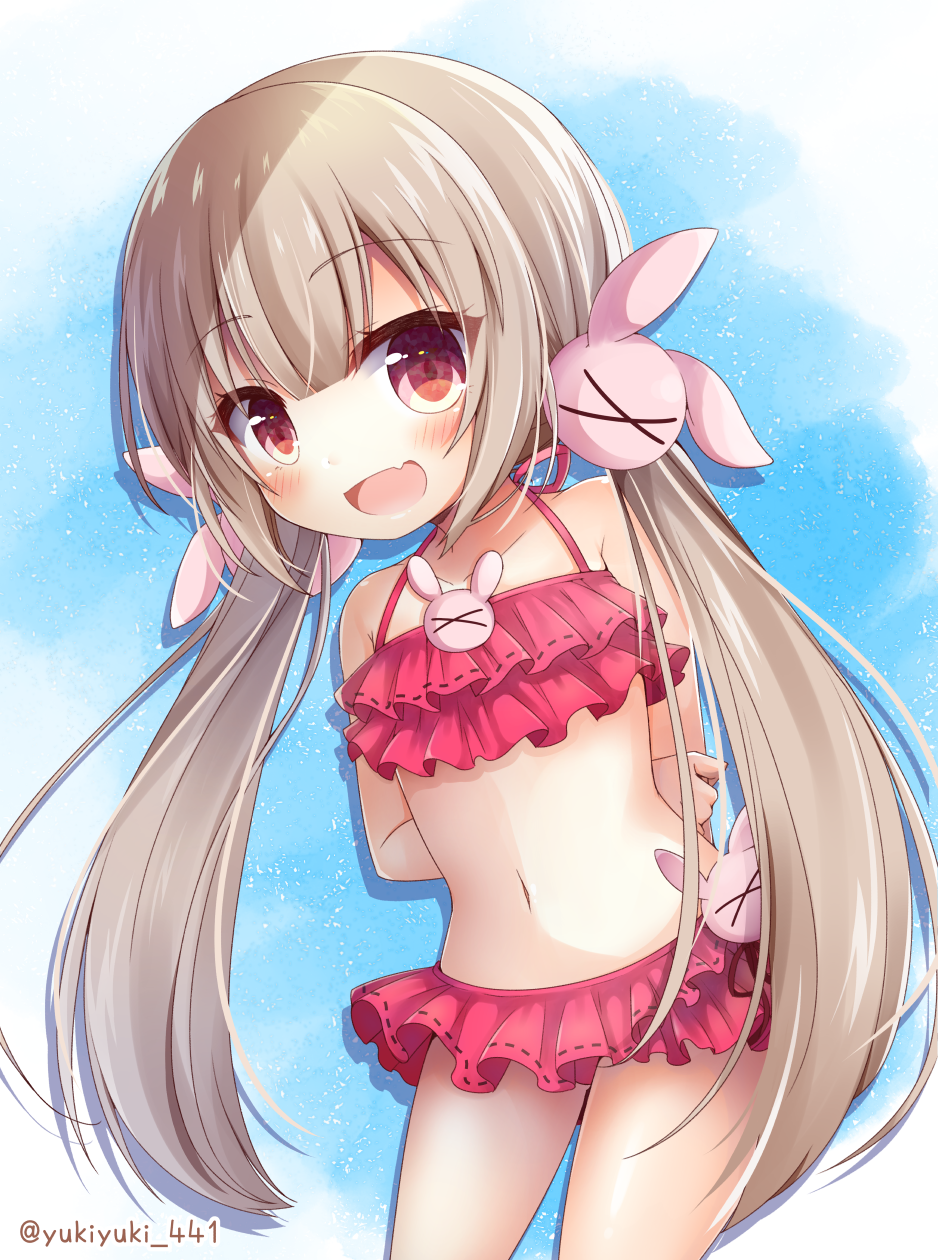 &gt;_&lt; 1girl :d arm_behind_back arm_grab bangs bare_arms bare_shoulders bikini blush bunny_hair_ornament collarbone commentary_request eyebrows_visible_through_hair fang hair_between_eyes hair_ornament highres layered_bikini leaning_to_the_side light_brown_hair long_hair looking_at_viewer natori_sana navel open_mouth pink_bikini red_eyes sana_channel sidelocks smile solo swimsuit twintails very_long_hair virtual_youtuber yukiyuki_441