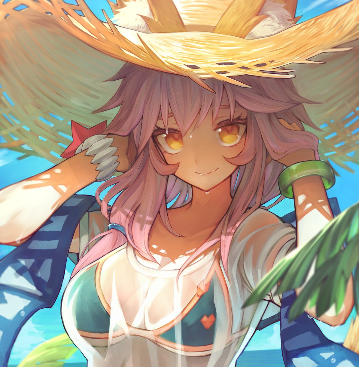 1girl adjusting_hair animal_ears bangs bikini blue_bikini blue_scarf bracelet breasts cleavage closed_mouth collarbone day ears_through_headwear fang fate/grand_order fate_(series) fox_ears hat highres horizon jewelry large_breasts long_hair looking_at_viewer ocean orange_eyes outdoors palm_tree pink_hair scarf see-through shirt short_sleeves smile sun_hat swimsuit tamamo_(fate)_(all) tamamo_no_mae_(swimsuit_lancer)_(fate) teko tree upper_body wet wet_clothes wet_shirt wet_t-shirt