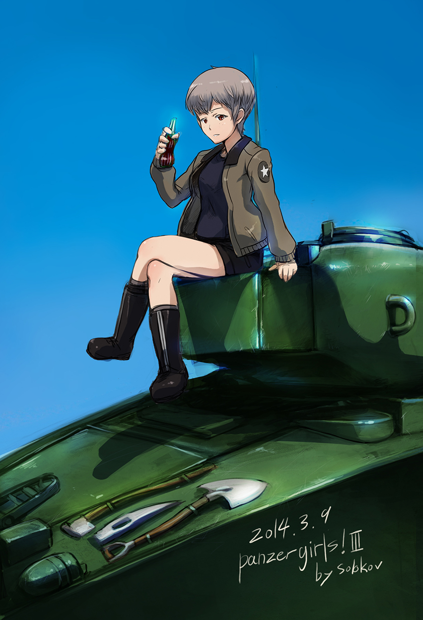 1girl artist_name axe blue_background bottle breasts coca-cola date girls_und_panzer ground_vehicle highres holding jacket m4_sherman military military_vehicle motor_vehicle naomi_(girls_und_panzer) open_mouth red_eyes saunders_military_uniform short_hair shorts shovel sky smile solo solokov_(okb-999) tank