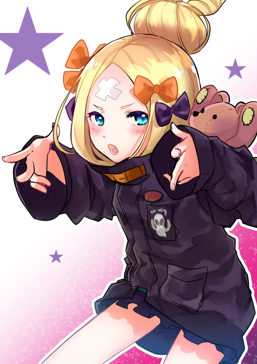 1girl abigail_williams_(fate/grand_order) bangs black_bow black_jacket blonde_hair blue_eyes blush bow fate/grand_order fate_(series) fingernails hair_bow hair_bun hetchhog_tw highres jacket long_hair long_sleeves looking_at_viewer object_hug open_mouth orange_bow parted_bangs sleeves_past_wrists solo standing star stuffed_animal stuffed_toy teddy_bear v-shaped_eyebrows