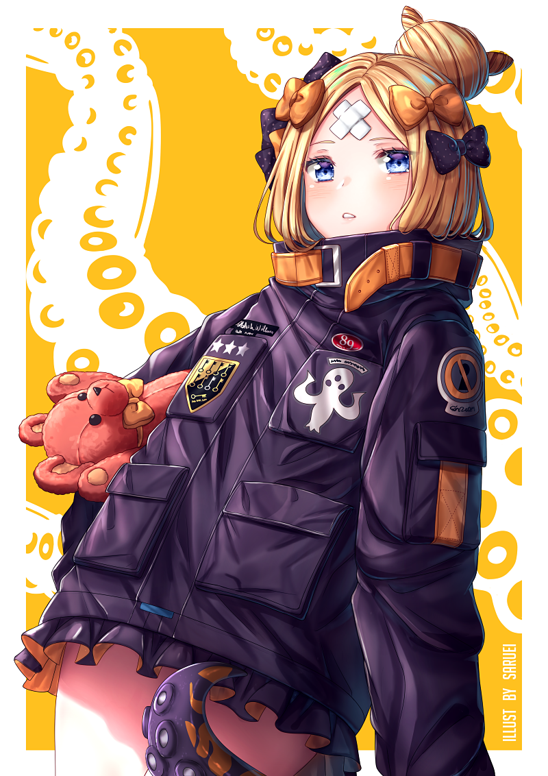 1girl abigail_williams_(fate/grand_order) artist_name bangs black_bow black_jacket blonde_hair blue_eyes blush bow commentary_request crossed_bandaids eyebrows_visible_through_hair fate/grand_order fate_(series) hair_bow hair_bun jacket key long_hair long_sleeves looking_at_viewer object_hug orange_background orange_bow parted_bangs parted_lips polka_dot polka_dot_bow saruei sleeves_past_fingers sleeves_past_wrists solo star stuffed_animal stuffed_toy suction_cups teddy_bear tentacle