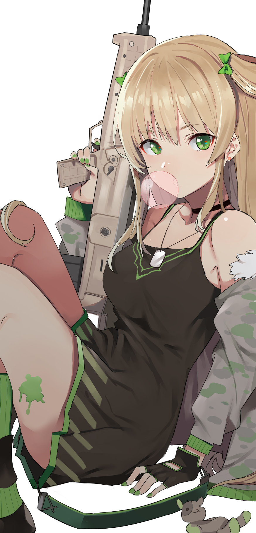 1girl arm_support assault_rifle bangs black_dress black_gloves black_legwear bow brown_hair bubble_blowing bullpup camisole camouflage_coat chewing_gum choker coat commentary dog_tags dress earrings eyebrows_visible_through_hair finger_on_trigger fingerless_gloves fur-trimmed_coat fur_trim girls_frontline gloves green_bow green_eyes green_legwear green_nails gun hair_between_eyes hair_bow highres holding holding_gun holding_weapon jewelry kel-tec_rfb kneehighs knees_up long_hair nail_polish off_shoulder paint_splatter pinch_(nesume) rfb_(girls_frontline) rifle short_dress sidelocks sitting solo striped striped_legwear stud_earrings trigger_discipline two_side_up weapon