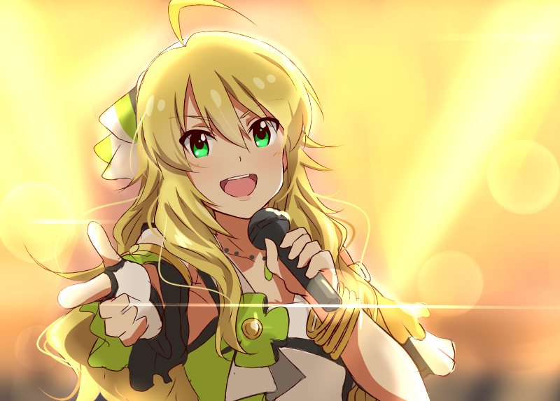 1girl ahoge blonde_hair bow bracelet collarbone eyebrows_visible_through_hair fingerless_gloves gloves green_eyes hair_between_eyes hair_bow holding holding_microphone hoshii_miki idolmaster idolmaster_(classic) jewelry lens_flare lieass long_hair looking_at_viewer microphone necklace shiny shiny_hair sketch solo sparkle upper_body white_gloves