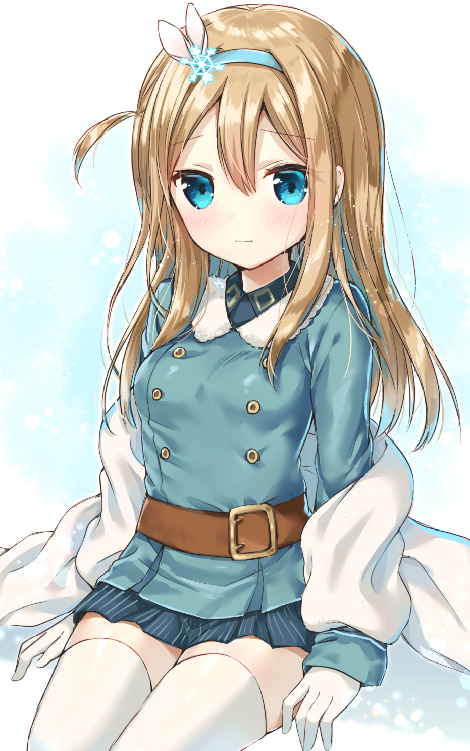 1girl bangs belt_buckle blue_background blue_eyes blue_hairband blue_jacket blue_skirt blush breasts brown_belt buckle closed_mouth commentary_request eyebrows_visible_through_hair girls_frontline gloves gradient gradient_background hair_between_eyes hair_ornament hairband highres jacket light_brown_hair long_hair long_sleeves looking_at_viewer medium_breasts one_side_up pleated_skirt sitting skirt snowflake_hair_ornament solo striped suomi_kp31_(girls_frontline) thigh-highs uchuuneko vertical-striped_skirt vertical_stripes white_background white_gloves white_legwear