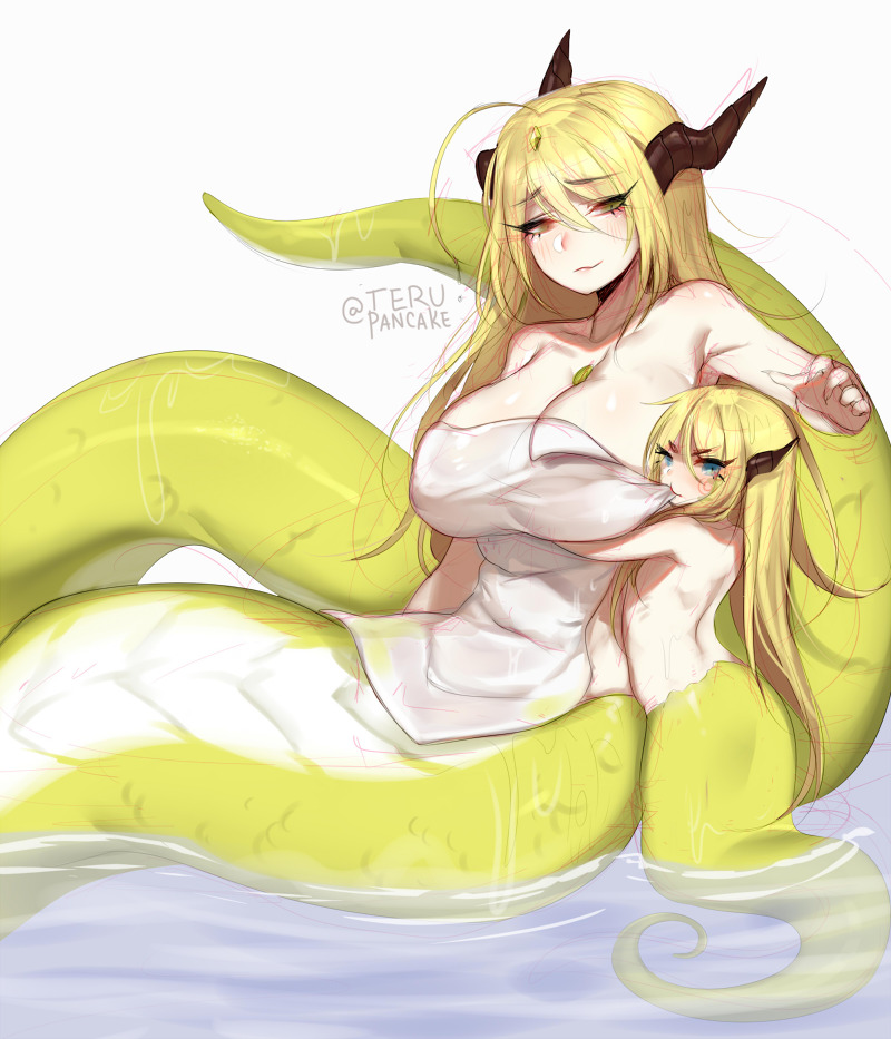 2girls ahoge biting blonde_hair blue_eyes blush closed_mouth commentary english_commentary eyebrows_visible_through_hair green_eyes heterochromia horns lamia long_hair looking_at_viewer monster_girl mother_and_daughter multiple_girls naked_towel original simple_background sitting smile tail teru_(renkyu) towel twitter_username water wet white_background white_towel