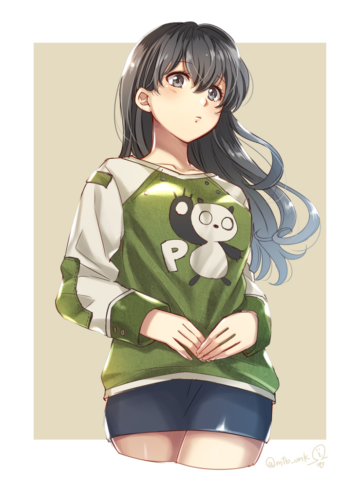 1girl alternate_costume alternate_outfit black_hair blonde_hair brown_background casual contemporary hair_between_eyes higurashi_kagome inuyasha long_hair long_sleeves looking_at_viewer motobi_(mtb_umk) outside_border panda solo twitter_username