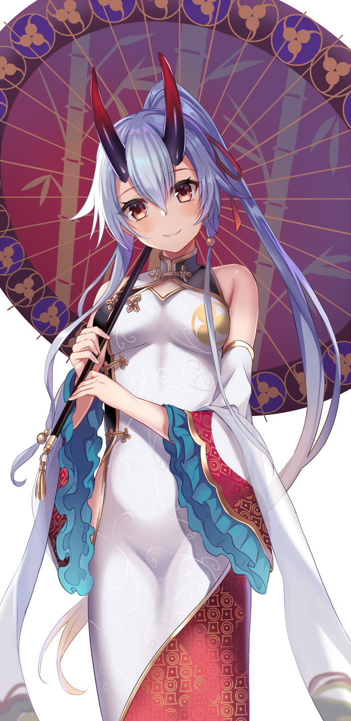 1girl bangs bare_shoulders blush china_dress chinese_clothes closed_mouth commentary_request cowboy_shot detached_sleeves dress eyebrows_visible_through_hair fate/grand_order fate_(series) frilled_sleeves frills hair_between_eyes hair_ribbon harimoji head_tilt high_ponytail highres hip_vent holding holding_umbrella horns long_hair long_sleeves looking_at_viewer oni oni_horns oriental_umbrella parasol ponytail red_eyes red_ribbon ribbon shawl shiny shiny_hair silver_hair simple_background smile solo tomoe_gozen_(fate/grand_order) umbrella white_background white_dress wide_sleeves