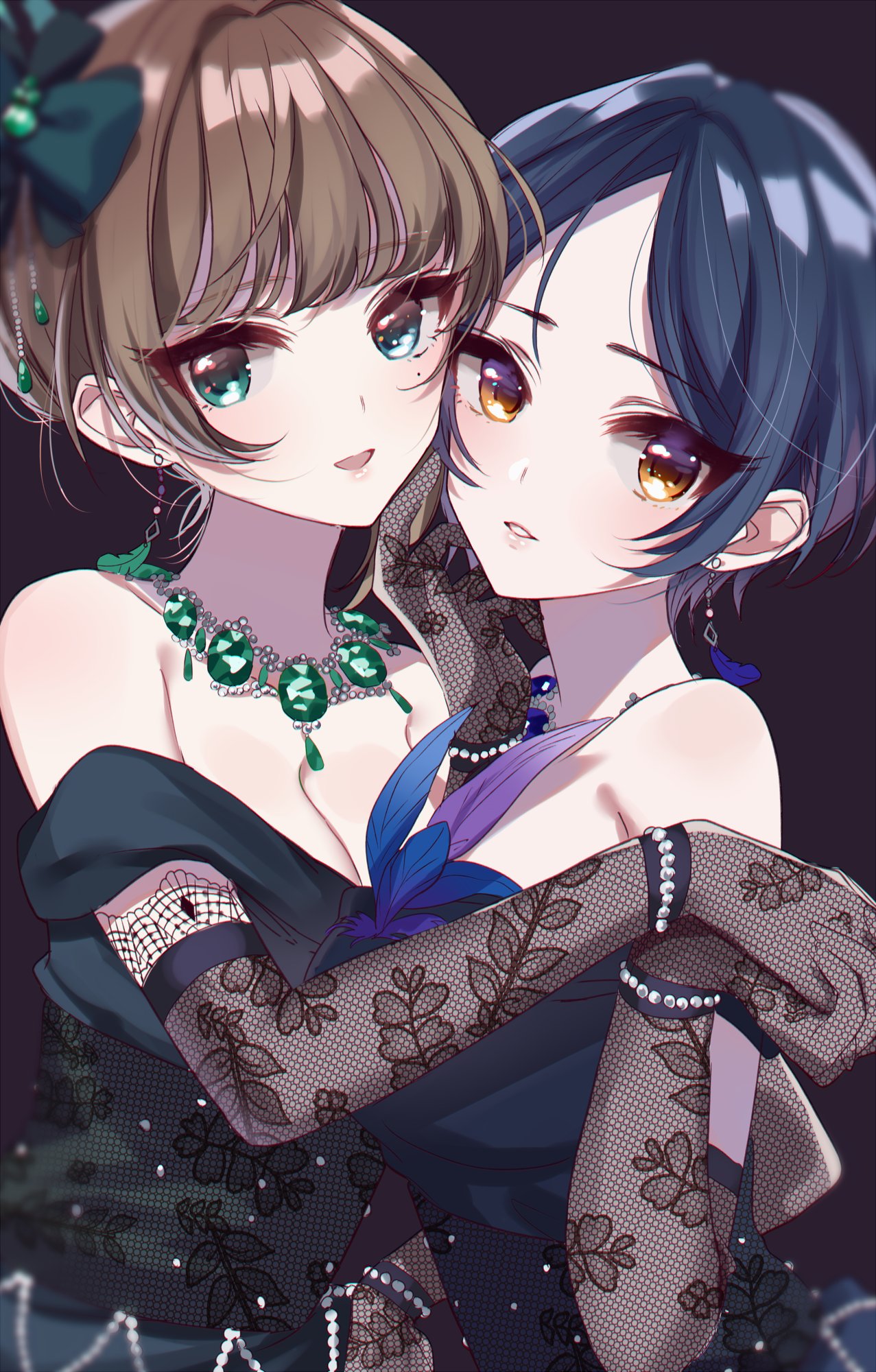 1girl bangs bare_shoulders black_hair blue_dress blue_eyes blush bow bracelet breasts brown_hair cleavage collarbone dress earrings elbow_gloves emerald eyelashes feathers gloves green_bow green_dress green_eyes hair_bow hair_ornament hand_holding hayami_kanade heterochromia highres idolmaster idolmaster_cinderella_girls idolmaster_cinderella_girls_starlight_stage interlocked_fingers jewelry looking_at_viewer medium_breasts misumi_(macaroni) mole mole_under_eye mysterious_eyes_(idolmaster) necklace open_mouth parted_bangs parted_lips pearl_bracelet purple_background sapphire_(stone) short_hair simple_background smile swept_bangs takagaki_kaede tied_hair yellow_eyes