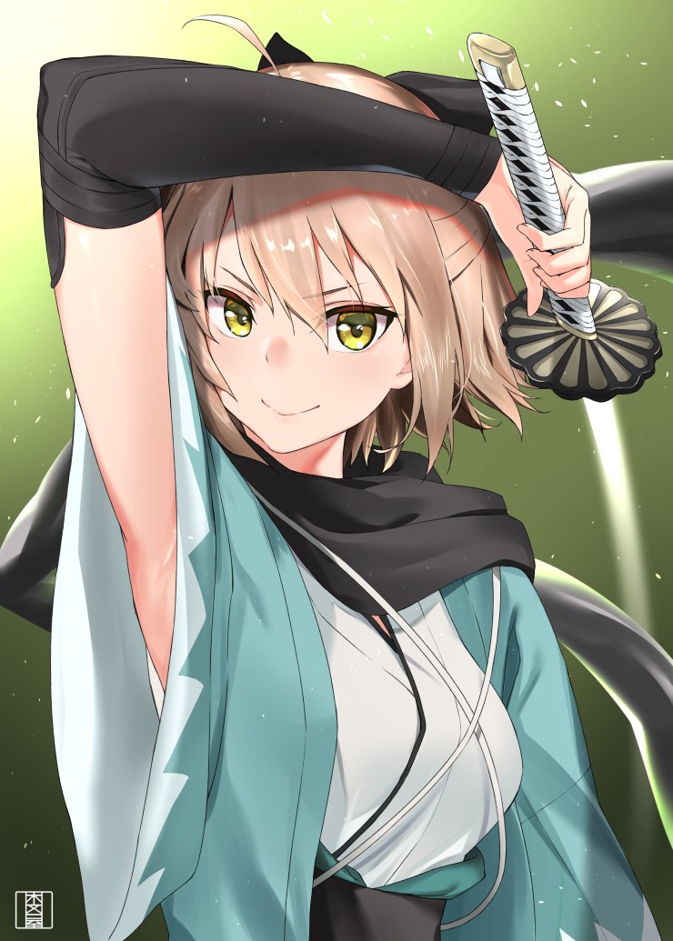 &gt;:) 1girl ahoge arm_guards armpits bangs black_bow black_scarf blonde_hair bow breasts closed_mouth commentary_request fate/grand_order fate_(series) hair_between_eyes hair_bow half_updo haori holding holding_sword holding_weapon japanese_clothes katana kimono koha-ace looking_at_viewer murio okita_souji_(fate) okita_souji_(fate)_(all) sash scarf short_hair sleeveless sleeveless_kimono smile solo sword v-shaped_eyebrows weapon white_kimono wide_sleeves yellow_eyes