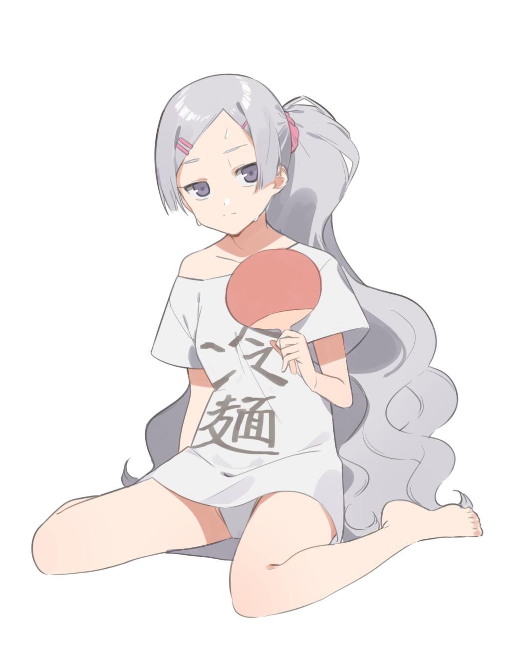 1girl 2l_(2lsize) closed_mouth clothes_writing fan full_body grey_hair grey_shirt hair_ornament hair_scrunchie hairclip hand_up highres jitome long_hair looking_at_viewer off-shoulder_shirt original panties paper_fan scrunchie shirt silver_hair simple_background sitting solo tsurime uchiwa underwear very_long_hair violet_eyes wariza wavy_hair white_background white_panties