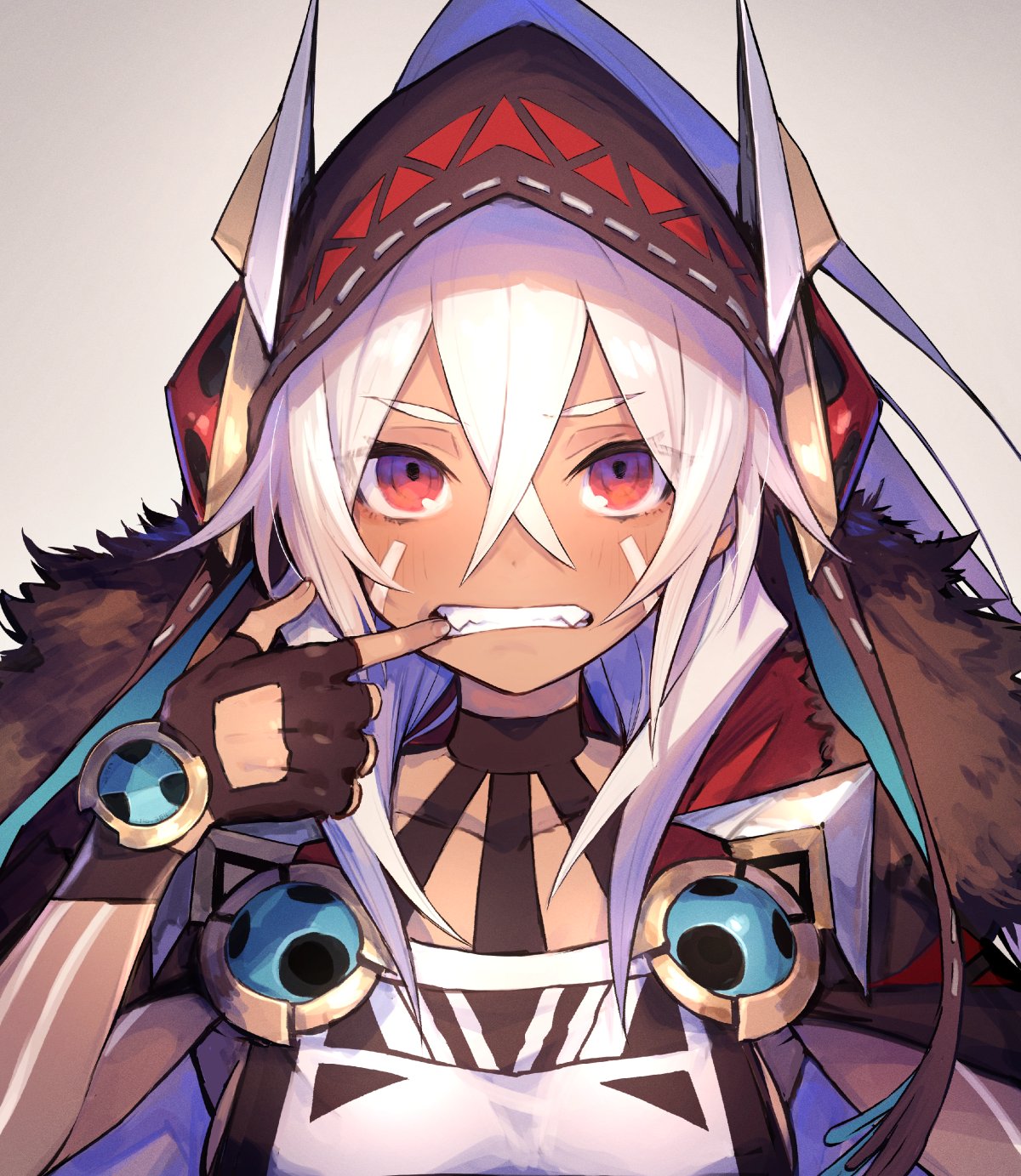 1girl azur_lane bangs blush cape collarbone commentary_request crop_top dark_skin eyebrows_visible_through_hair facepaint finger_in_mouth fingerless_gloves fur-trimmed_cape fur_trim gloves hair_between_eyes highres hood looking_at_viewer mephist-pheles minneapolis_(azur_lane) native_american red_eyes simple_background solo teeth white_hair