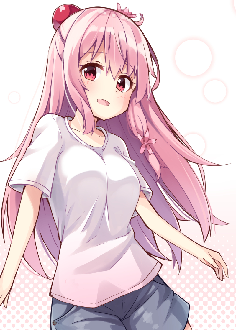 1girl :d commentary_request hair_bobbles hair_ornament long_hair looking_at_viewer ominaeshi_(takenoko) open_mouth original pink_eyes pink_hair shirt shorts simple_background smile solo t-shirt usuzumi_sakura white_background