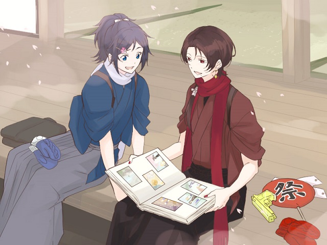 black_hair blue_eyes brown_hair earrings fan hair_ornament hairclip hakama japanese_clothes jewelry kashuu_kiyomitsu male_focus mittens nail_polish open_mouth paper_fan petals photo_album ponytail red_eyes red_nails scarf sitting smile touken_ranbu touken_ranbu:_hanamaru uchiwa water_gun yamato-no-kami_yasusada yamazaki_mitsuko