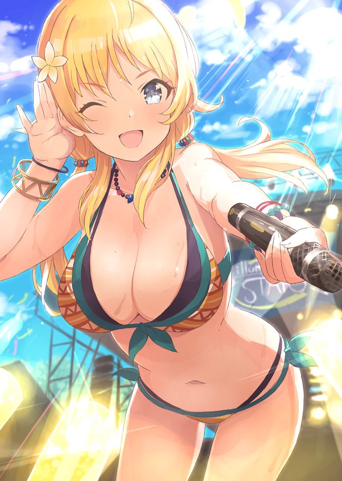 1girl bangs bare_shoulders bikini blonde_hair blue_eyes blue_sky blush bracelet breasts brown_bikini cleavage collarbone flower hachimiya_meguru hair_flower hair_ornament hand_up hips idolmaster idolmaster_shiny_colors jewelry large_breasts light_rays long_hair looking_at_viewer low_twintails microphone navel one_eye_closed open_mouth outdoors sky smile solo stage_lights striped striped_bikini sunlight swimsuit tetsujin_momoko thighs twintails waist