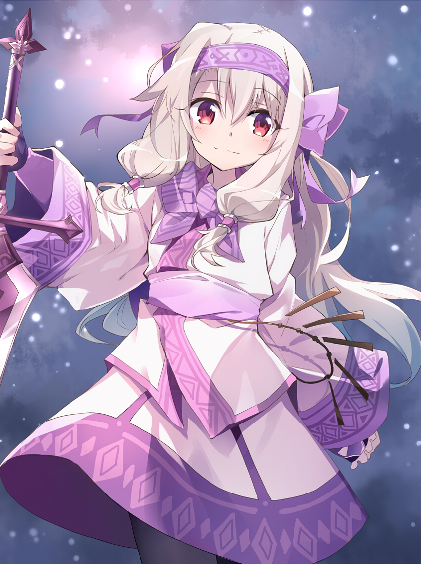 1girl ainu_clothes bangs black_legwear blush bow closed_mouth commentary_request eyebrows_visible_through_hair fate/grand_order fate_(series) fingerless_gloves gloves hair_between_eyes hair_bow hairband holding holding_sword holding_weapon illyasviel_von_einzbern light_brown_hair long_hair long_sleeves pantyhose purple_bow purple_gloves purple_hairband red_eyes sitonai smile solo sword tsuedzu very_long_hair weapon wide_sleeves