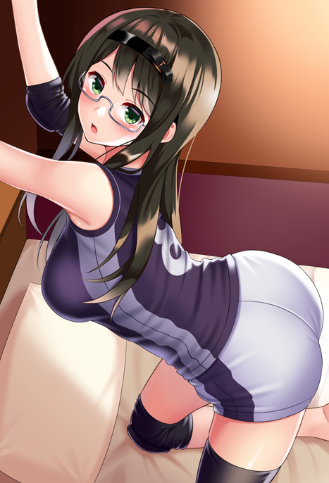 1girl arms_up ass bangs bed bed_sheet blue_shirt blush breasts brown_hair commentary_request elbow_pads eyebrows_visible_through_hair green_eyes gym_shorts gym_uniform hair_ornament hairband huyumitsu indoors kneeling long_hair medium_breasts number on_bed open_mouth original pillow shirt shorts skindentation sleeveless sleeveless_shirt solo sportswear thighs uniform volleyball volleyball_uniform white_shorts