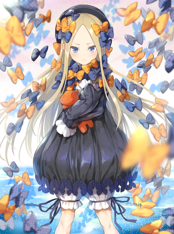 &gt;:( 1girl abigail_williams_(fate/grand_order) bangs black_dress black_hat blonde_hair bloomers blue_bow blue_eyes blurry blurry_foreground blush bow bug butterfly closed_mouth commentary_request depth_of_field dress fate/grand_order fate_(series) forehead frown hair_bow hat insect long_hair long_sleeves looking_at_viewer object_hug orange_bow parted_bangs polka_dot polka_dot_bow sleeves_past_fingers sleeves_past_wrists solo standing stuffed_animal stuffed_toy teddy_bear too_many too_many_bows twitter_username tyone underwear v-shaped_eyebrows very_long_hair white_bloomers
