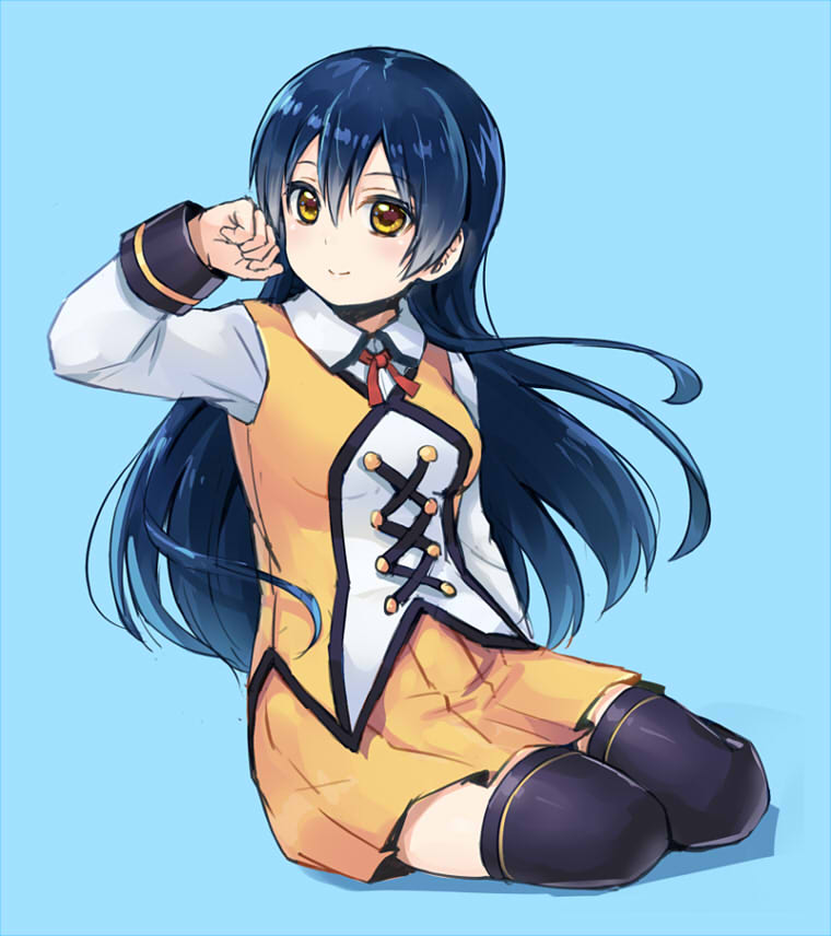 1girl arm_up bangs black_legwear blue_background blue_hair closed_mouth commentary_request hair_between_eyes hand_in_hair hand_up long_hair looking_at_viewer love_live! love_live!_school_idol_project shirona002 simple_background sitting skirt smile solo sonoda_umi sunny_day_song thigh-highs yellow_skirt yokozuwari