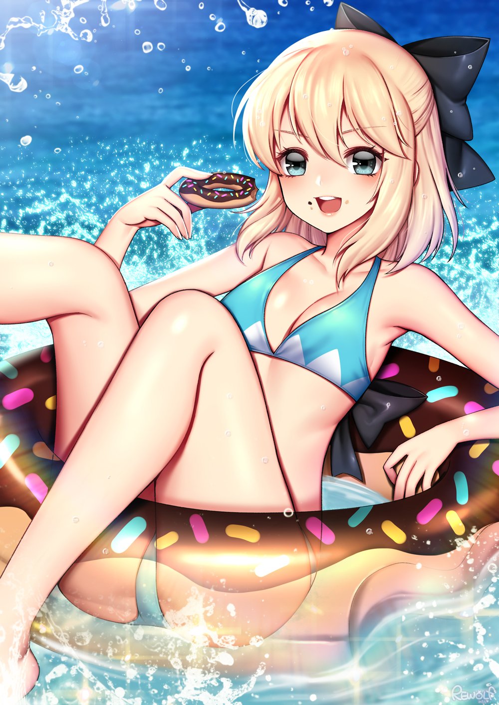 1girl :d aqua_eyes barefoot bikini black_bow blonde_hair blue_bikini bow breasts cleavage collarbone doughnut eyebrows_visible_through_hair fate_(series) food food_on_face hair_between_eyes hair_bow highres holding holding_food innertube koha-ace okita_souji_(fate) okita_souji_(fate)_(all) open_mouth outdoors rewolf sitting small_breasts smile solo swimsuit water